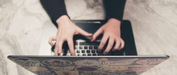 o-mau-uso-do  e-mail  no-ambiente-de-trabalho