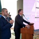 youtube-volta-atras-e-deleta-live-de-bolsonaro-com-embaixadores