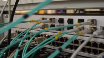 acesso-a-internet-chega-a-quase-85%-das pessoas-de-10-anos-ou-mais
