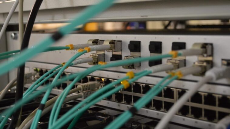 acesso-a-internet-chega-a-quase-85%-das pessoas-de-10-anos-ou-mais