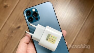 startup-promete-pagar-r$-300-a-quem-comprou-smartphone-sem-carregador