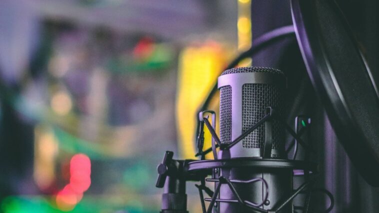 voz-gerada-por-ia-consegue-acessar-dados-bancarios-no-reino-unido