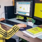 contra-a-desigualdade-de-genero,-laboratoria-forma-3-mil-programadoras