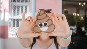 twitter-passa-a-responder-jornalistas-com-emoji-de-coco