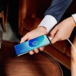 fbi-alerta-para-risco-de-carregar-celular-em-tomadas-usb-publicas