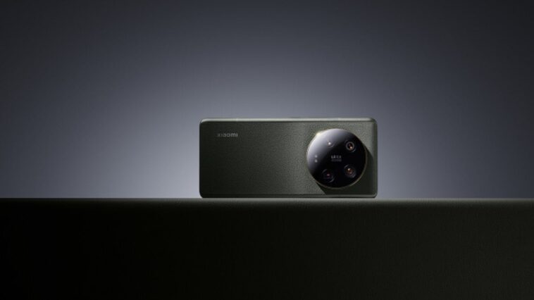 xiaomi-13-ultra-supera iphone-14-pro-max-e-galaxy-s23-ultra-em-tela