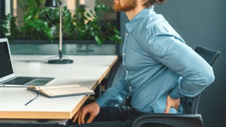 passa-muitas-horas-sentado?-veja-como-salvar-sua-saude