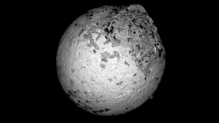 nova-analise-sugere-que-esferulas-encontradas-no-oceano-sao-residuos