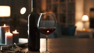 dor-de-cabeca-apos-beber-vinho-tinto-tem-causa-finalmente-revelada