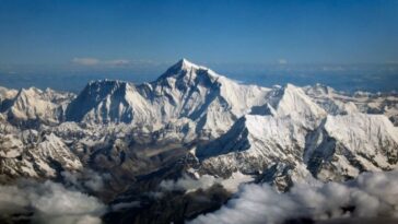 como-fosseis-marinhos-foram-parar-no-topo-do-everest?