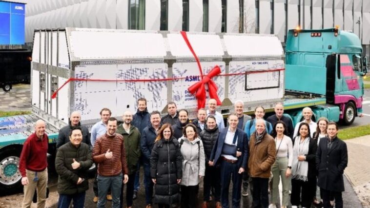 intel-compra-ferramentas-euv-high-na-para-reduzir-litografia-de-chips