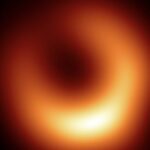 nova-foto-do-buraco-negro-m87*-revela-mudanca-sutil-em-anel