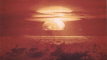 bomba-atomica-pode-queimar-a-atmosfera?-o-que-oppenheimer-descobriu