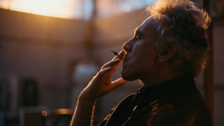 fumar-nao-emagrece-e-aumenta-acumulo-de-gordura-no-abdomen