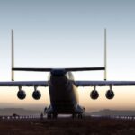 windrunner-|-maior-aviao-do-mundo-tem-tamanho-de-campo-de-futebol