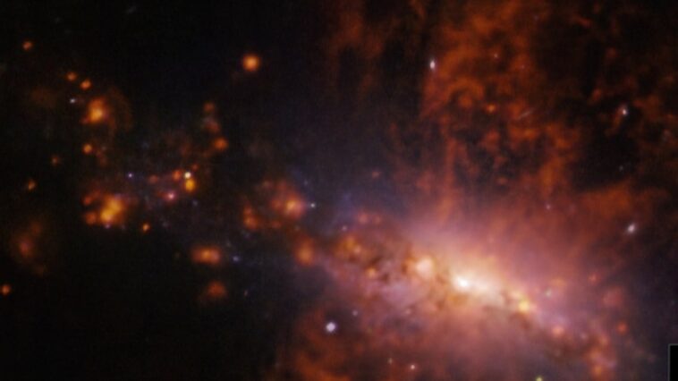 esta-galaxia-polui-o-espaco-com-o-equivalente-a-50-milhoes-de-sois