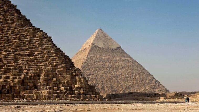 coordenadas-da-piramide-do-egito-nao-batem-com-velocidade-da-luz