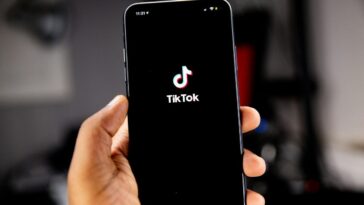 tiktok se-recusa-a-vender-e-cogita-desativar-aplicativo-nos-eua