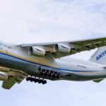 antonov-an-124,-o-maior-aviao-de-cargas,-pousa-no-brasil