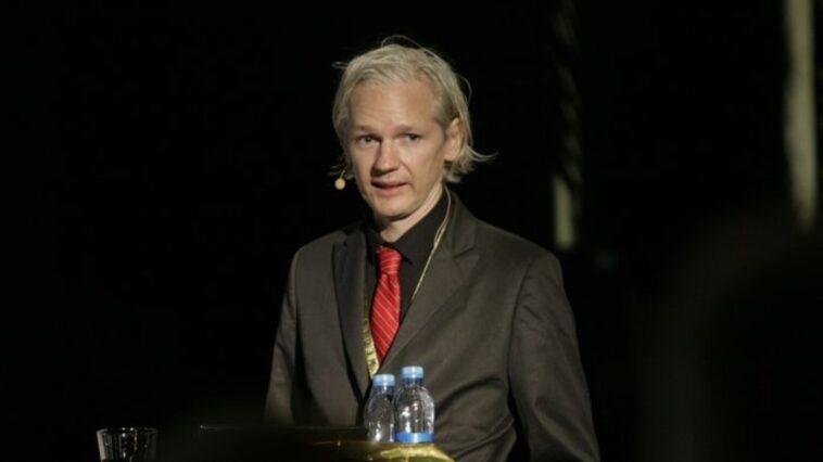 julian-assange-|-quem-e-o-fundador-do-wikileaks?