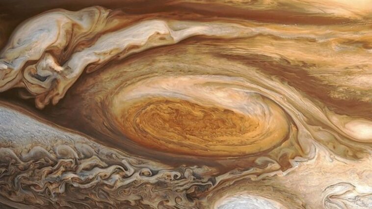 grande-mancha-vermelha-de-jupiter-e-mais-complexa-do-que-se-pensava