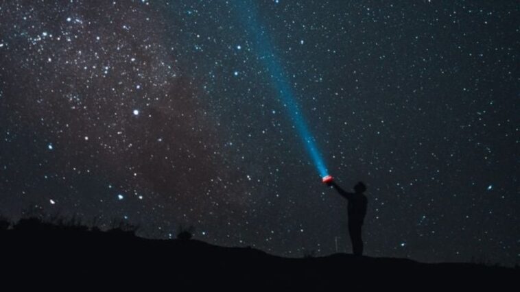 ceu-de-julho-|-cometa-e-chuva-de-meteoros-sao-destaques-do-mes