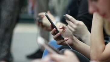 comprou-celular-na-black-friday?-veja-se-compensa-fazer-seguro