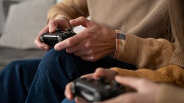 crime-virtual:-policia-identifica-jogador-acusado-de-ameacar-casal-em-jogo-online