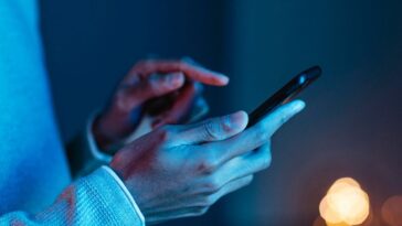 comprou-celular-na-black-friday?-veja-se-compensa-fazer-seguro
