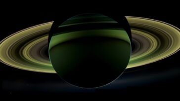 estudo-sugere-que-aneis-de-saturno-sejam-mais-antigos-do-que-se-pensava
