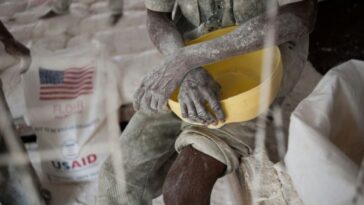 cortes-na-usaid-geram-panico-na-africa:-‘muita-gente-morrera’