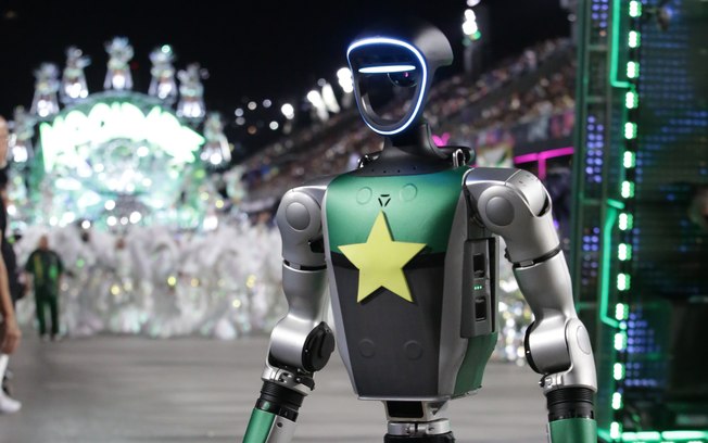 conheca-detalhes-de-robo-que-desfilou-na-sapucai