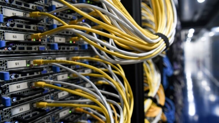 demanda-de-eletricidade-para-centros-de-dados-mais-que-dobrara-por-causa-da-ia