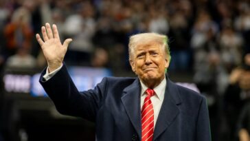 trump-recua-e-iphone-escapa-de-taxa-que-triplicaria-preco