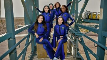 katy-perry-realiza-voo-espacial-com-tripulacao-totalmente-feminina