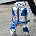 pequim-sedia-primeira-meia-maratona-de-robos-humanoides