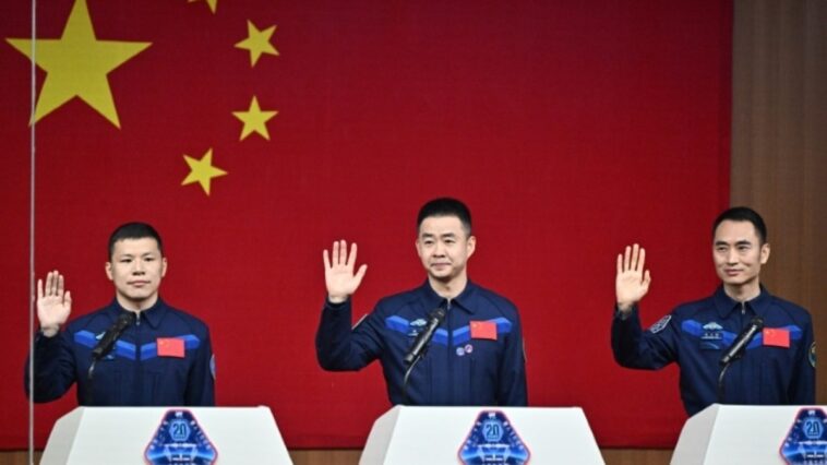 china-envia-nova-equipe-de-astronautas-a-sua-estacao-espacial