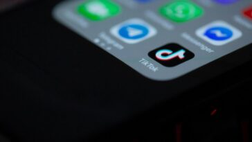 tiktok-e-multado-em-e530-milhoes-na-europa-dados-enviados-a-china
