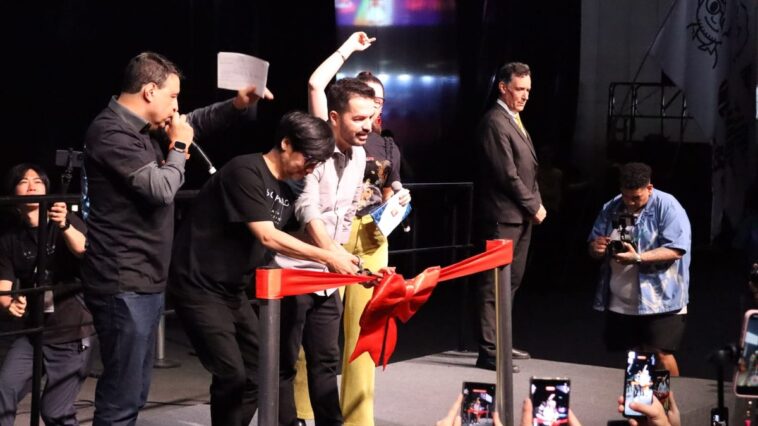 hideo-kojima-surpreende-fas-no-ultimo-dia-da-bgs-2025