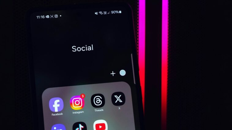 australia-inicia-proibicao-de-redes-sociais-para-menores-hoje