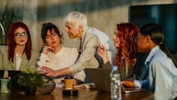 mentorship-matters:-how-to-build-a-stem-network-that-lifts-you-up