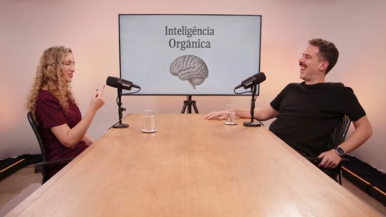 flavia-moreno:-“o-celular-esta-roubando-a-alma-dos
nossos-filhos”