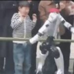 video:-robo-dancarino-bate-em-crianca-durante-apresentacao