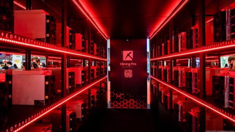 mineracao-ilegal-de-bitcoin-pressiona-redes-eletricas-na-asia