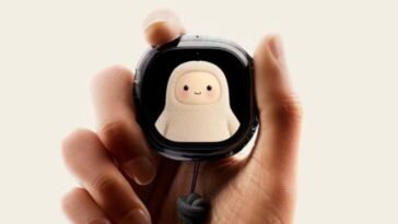 o-tamagotchi-voltou-—-e-agora-ele-te-vigia