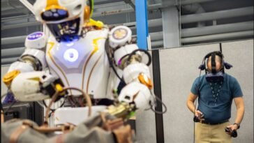 nasa-testa-robos-para-trabalhar-ao-lado-de-astronautas